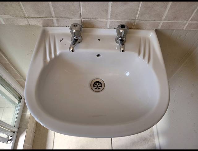 2 BEDROOM SECTIONAL TITLE FOR SALE IN KLIPPOORTJE